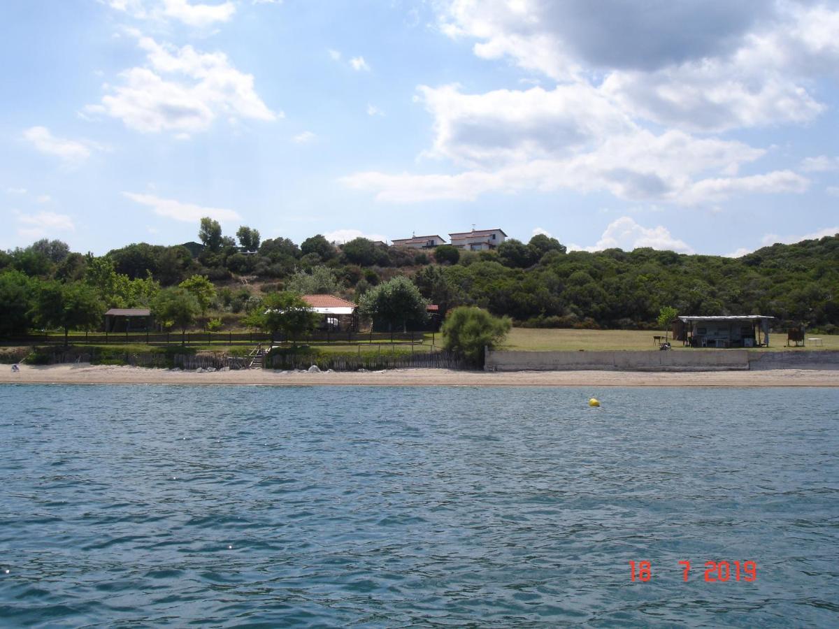Katevi Luxury Seafront Villa Ierissos Eksteriør billede