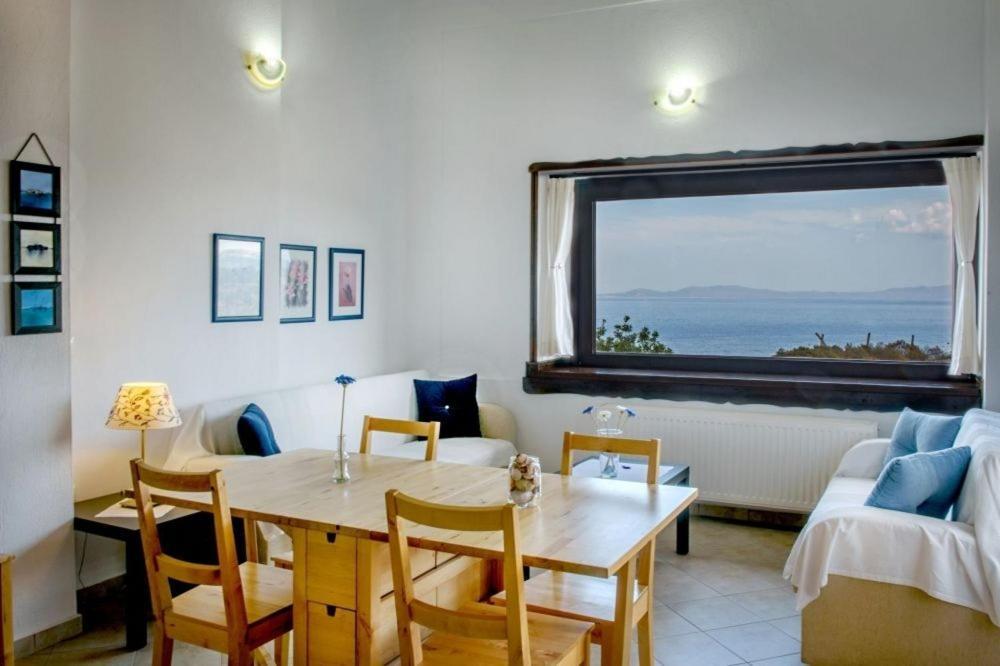 Katevi Luxury Seafront Villa Ierissos Eksteriør billede