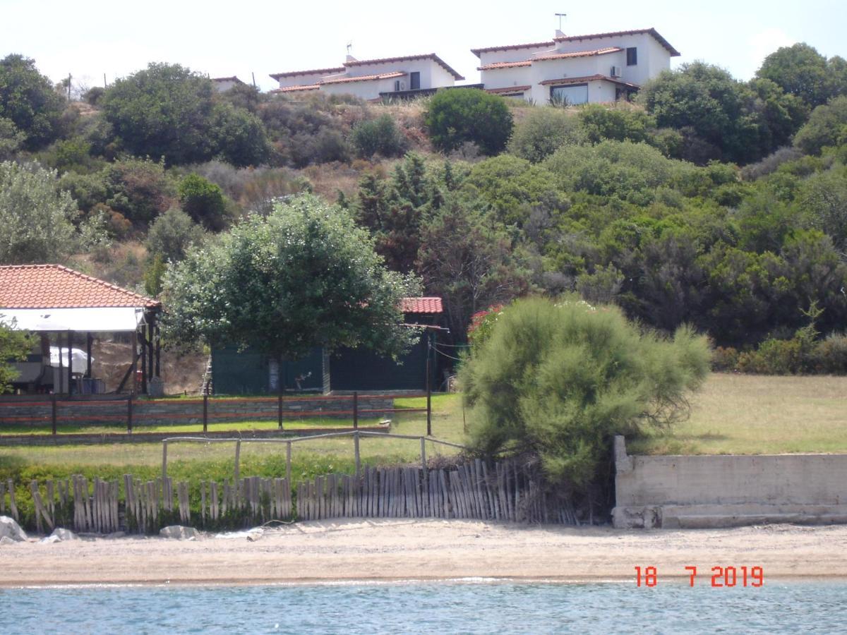 Katevi Luxury Seafront Villa Ierissos Eksteriør billede