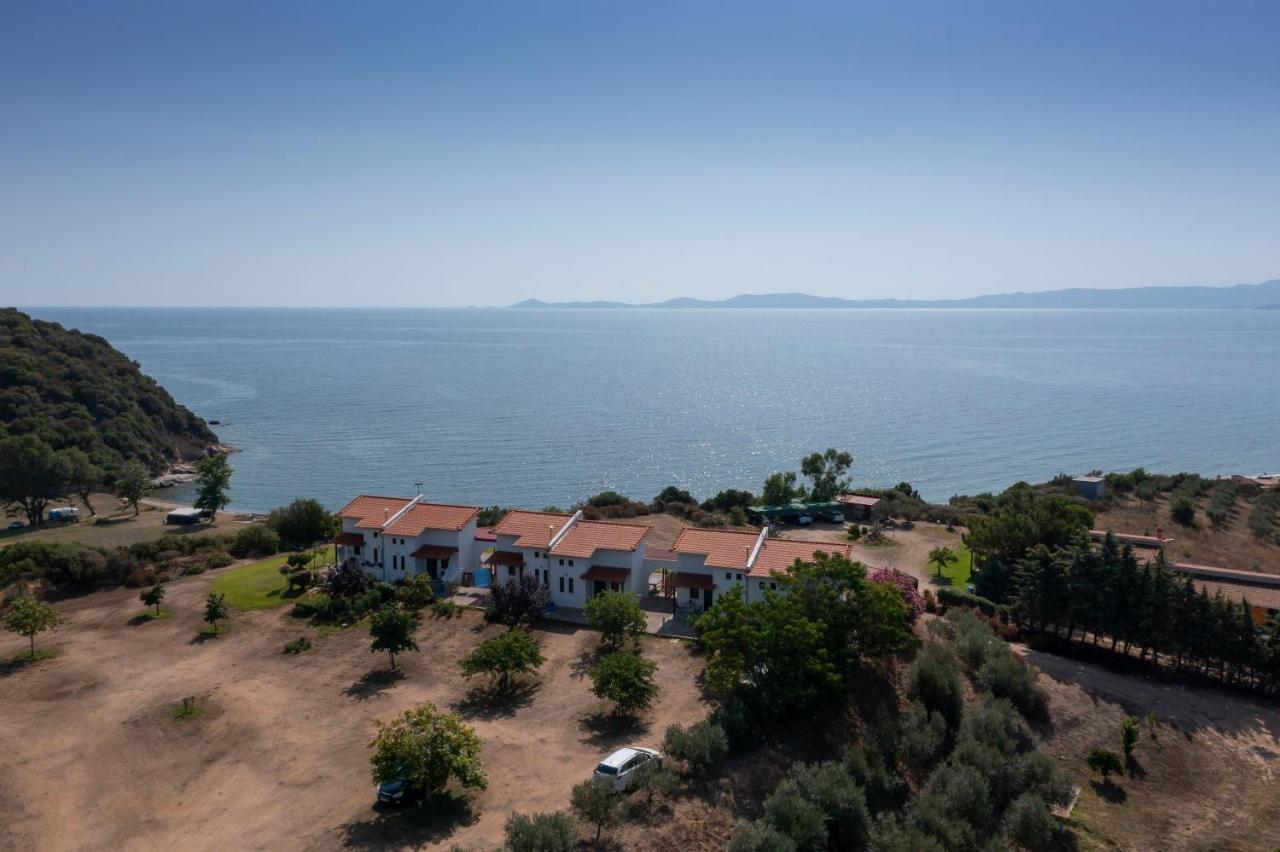Katevi Luxury Seafront Villa Ierissos Eksteriør billede